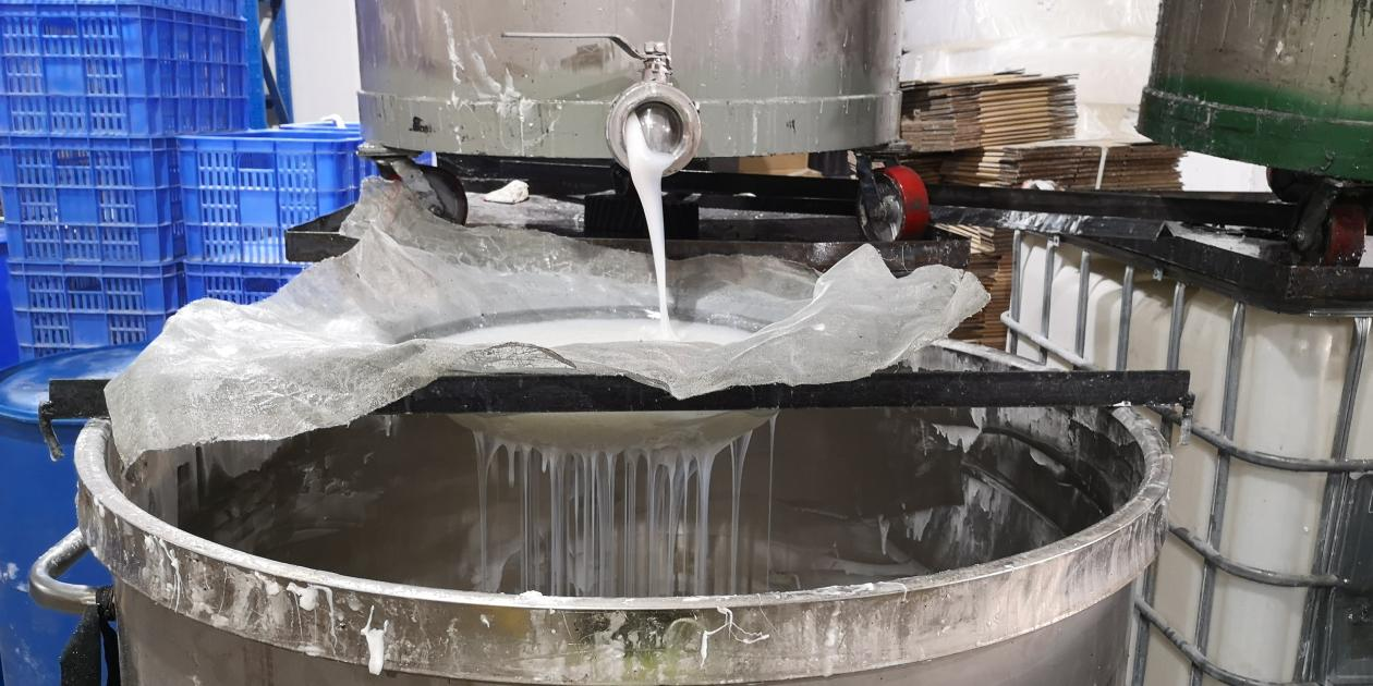 模具硅膠一點雜質(zhì)都不存在現(xiàn)實嗎？