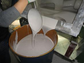 耐低溫模具硅膠能耐低溫多少度？